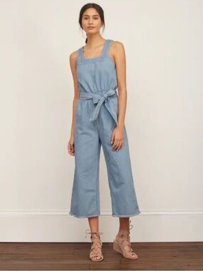 Abercrombie & Fitch Wide Leg Denim Jumpsuit Size 8 Cropped Raw Hem